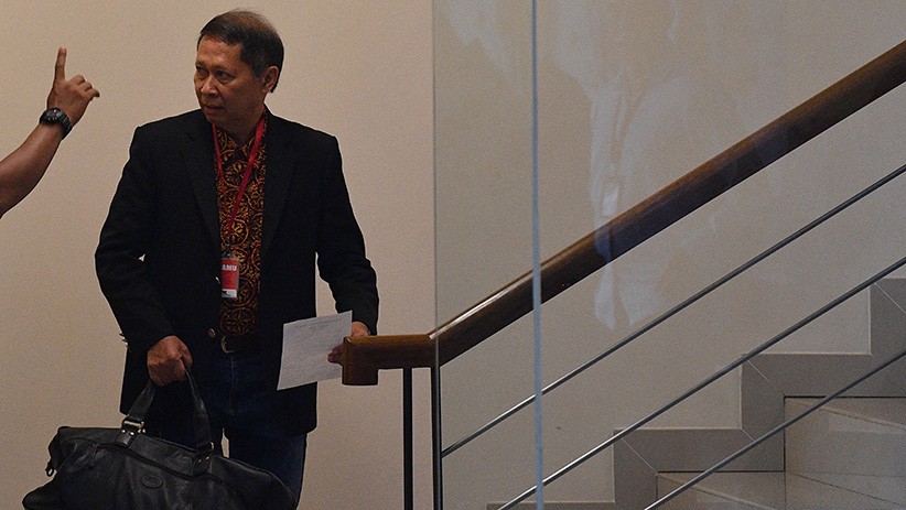 RJ Lino Diperiksa KPK sebagai Tersangka Kasus Dugaan Korupsi Pelindo II - Bagian 3