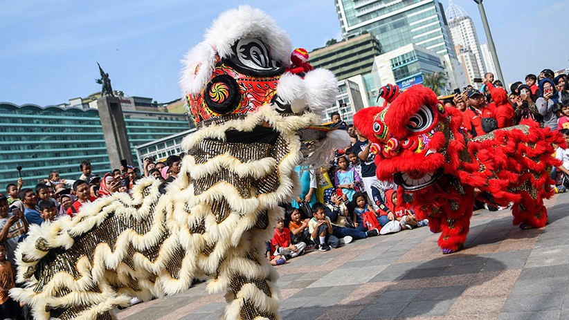 Aksi Barongsai Meriahkan Tahun Baru Imlek 2571 saat CFD Jakarta - Bagian 2