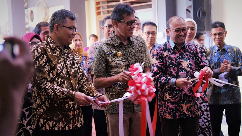 Semen Indonesia Revitalisasi Laboratorium Teknik Sipil Universitas Bung Hatta - Bagian 2