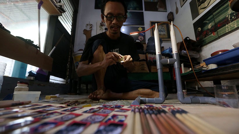 Pensil Pendidik Bergambar Tokoh Nasional Karya Seniman Surabaya - Bagian 4