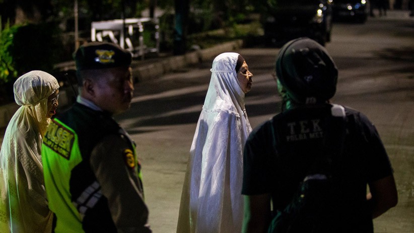Hadirkan 2 Tersangka, Rekonstruksi Penyiraman Air Keras Novel Baswedan Tertutup - Bagian 3