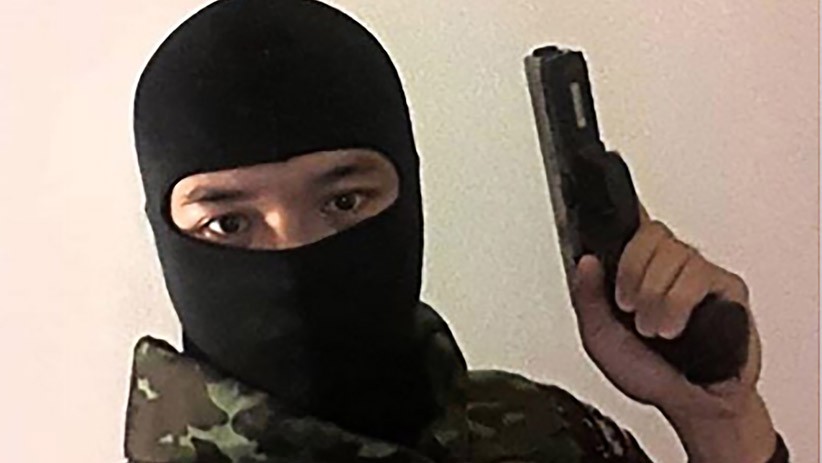 Foto-Foto Aksi Keji Tentara Thailand Jakrapanth Thomma Bunuh Puluhan Orang - Bagian 4