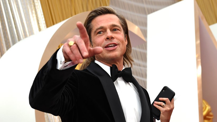 Ekspresi Brad Pitt Jadi Aktor Pendukung Terbaik Oscar 2020 - Bagian 5