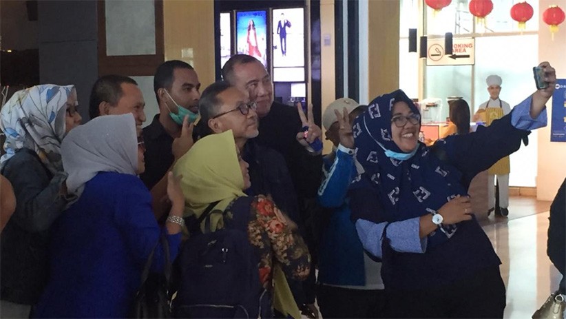 Zulkifli Hasan Sewa Pesawat Kawal 392 Voters Menuju Kongres PAN ke-V - Bagian 4