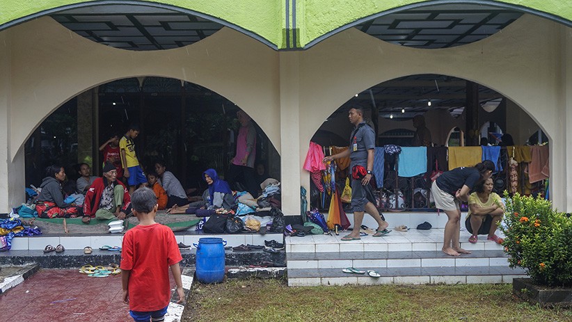 Dampak Banjir di Pekalongan, 1.347 Orang Mengungsi - Bagian 2