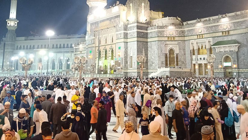 Pemerintah Arab Saudi Larang Umrah, Begini Suasana Masjidil Haram - Bagian 1