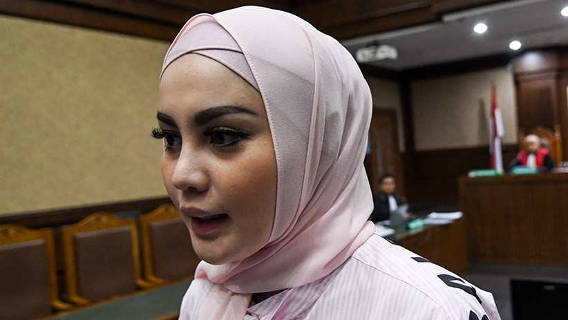 Jadi Saksi Kasus Korupsi, Jennifer Dunn Mengaku Terima Mobil dari Wawan - Bagian 2