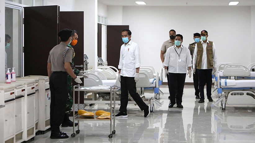 Jokowi Cek Kesiapan Rumah Sakit Darurat COVID-19 di Wisma Atlet Kemayoran - Bagian 1