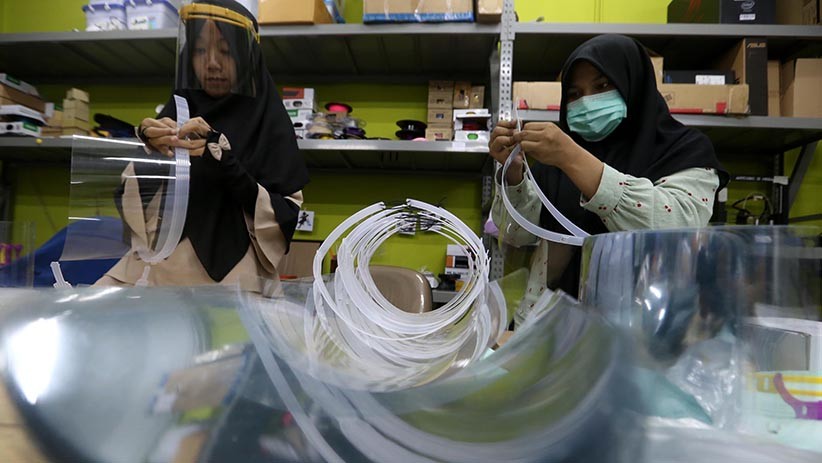 ITS Surabaya Produksi Alat Pelindung Wajah untuk Tenaga Medis COVID-19 - Bagian 4