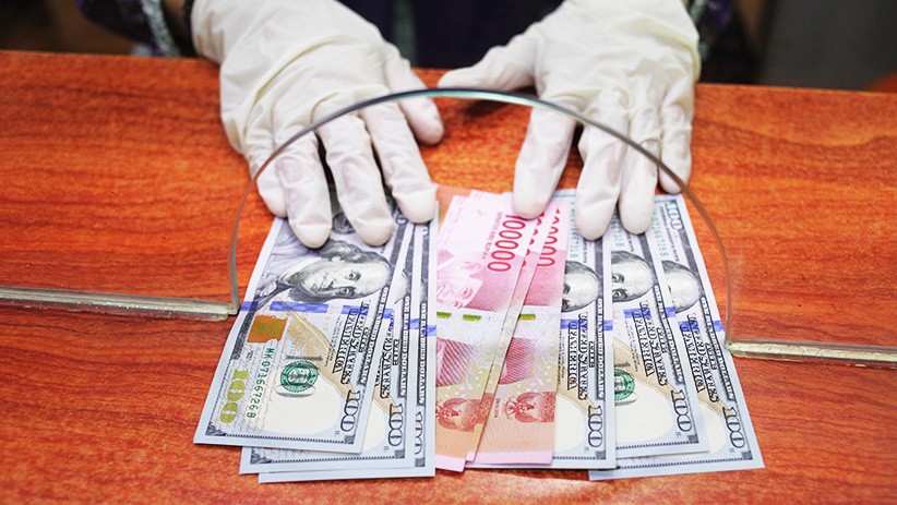 Nilai Tukar Rupiah Melemah ke Level Rp16.495 per Dolar AS - Bagian 1