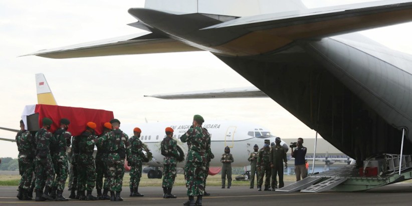 Panglima TNI Pimpin Upacara Pelepasan Jenazah Pelda Anumerta Rama Wahyudi - Bagian 2