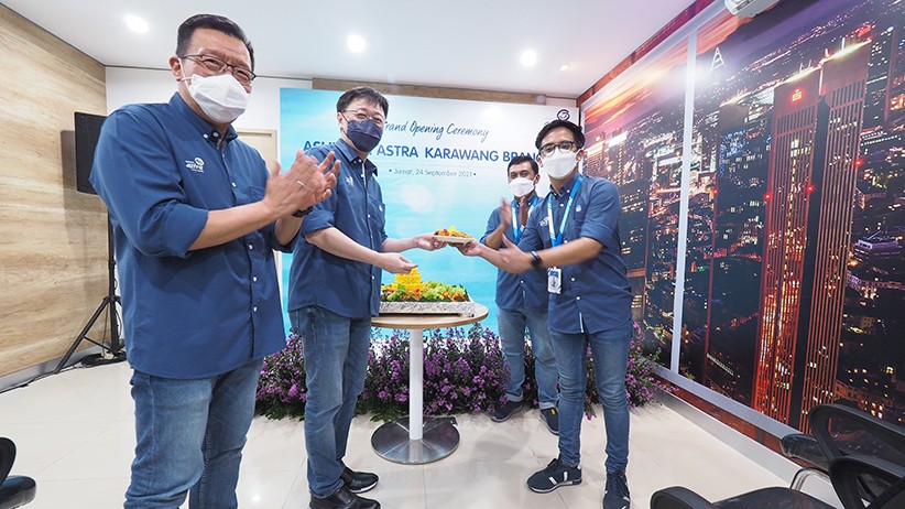 Peresmian Kantor Cabang Karawang Asuransi Astra - Bagian 2